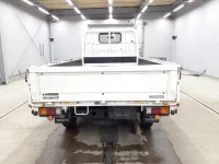 Toyota DYNA лот № 3052 оценка 3.5  с аукциона в Японии 8