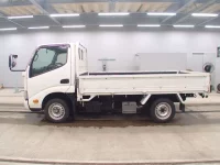 Toyota DYNA лот № 3052 оценка 3.5  с аукциона в Японии 3