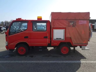 Toyota DYNA  с аукциона в Японии