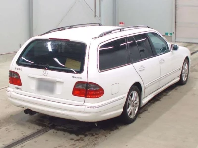 Mercedes-Benz E CLASS WAGON