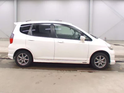 Honda FIT  с аукциона в Японии