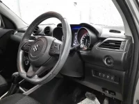 Suzuki SWIFT лот № 3070 оценка 4  с аукциона в Японии 6
