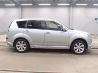 Mitsubishi OUTLANDER лот № 5546 оценка 3.5  с аукциона в Японии 2