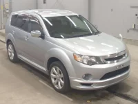 Mitsubishi OUTLANDER лот № 5546 оценка 3.5  с аукциона в Японии 4