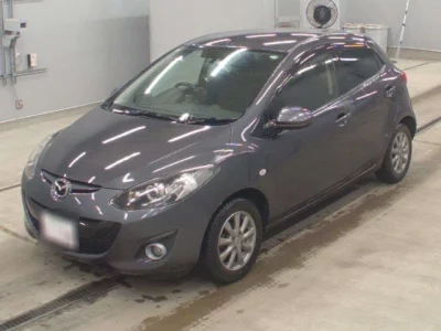 Mazda DEMIO  с аукциона в Японии