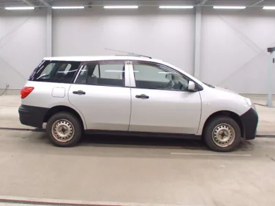 Mitsubishi LANCER VAN