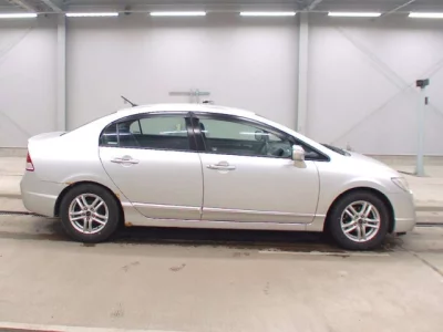 Honda CIVIC HYBRID  с аукциона в Японии