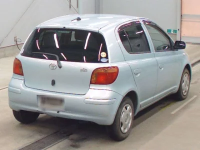 Toyota VITZ  с аукциона в Японии
