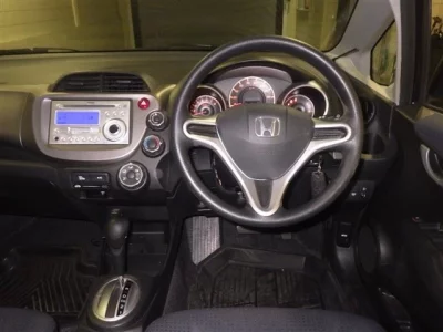 Honda FIT  с аукциона в Японии