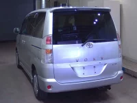 Toyota VOXY лот № 1006 оценка R  с аукциона в Японии 5