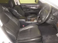 Nissan FUGA лот № 1073 оценка R  с аукциона в Японии 3