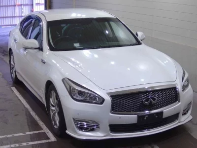 Nissan FUGA  с аукциона в Японии