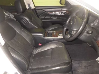 Nissan FUGA  с аукциона в Японии