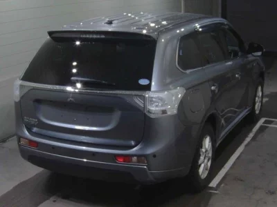 Mitsubishi OUTLANDER PHEV