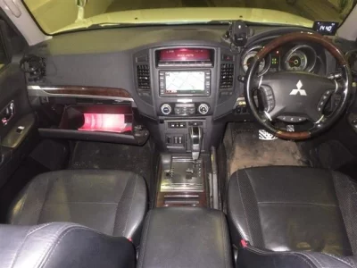 Mitsubishi PAJERO  с аукциона в Японии