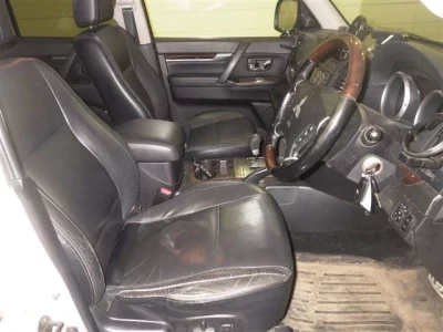 Mitsubishi PAJERO  с аукциона в Японии