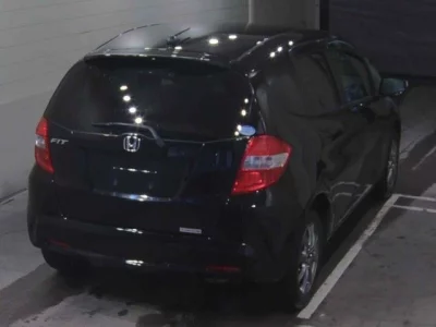 Honda FIT  с аукциона в Японии