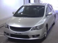 Honda CIVIC лот № 1019 оценка 4  с аукциона в Японии 4