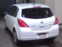 Nissan TIIDA лот № 1045 оценка R  с аукциона в Японии 5