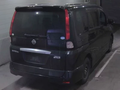 Nissan SERENA  с аукциона в Японии