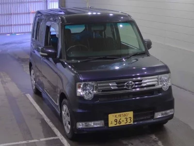 Toyota Pixis Space