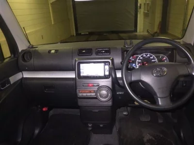 Toyota Pixis Space