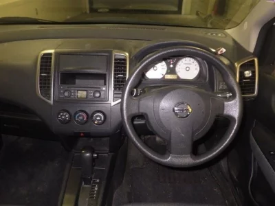 Nissan WINGROAD  с аукциона в Японии