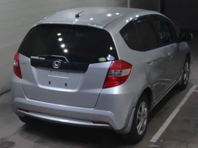 Honda FIT  с аукциона в Японии