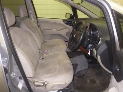 Mitsubishi COLT PLUS