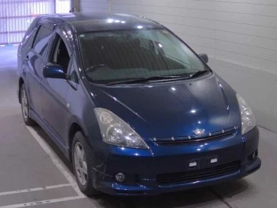 Toyota WISH  с аукциона в Японии
