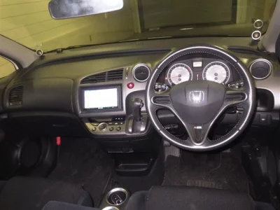 Honda STREAM  с аукциона в Японии