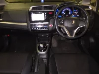 Honda FIT лот № 5021 оценка 3  с аукциона в Японии 2