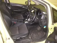 Honda FIT лот № 5021 оценка 3  с аукциона в Японии 3