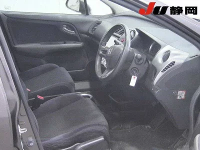 Honda STREAM  с аукциона в Японии