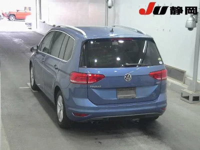 Volkswagen GOLF TOURAN