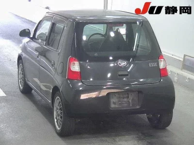 Daihatsu Esse