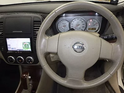 Nissan SYLPHY  с аукциона в Японии