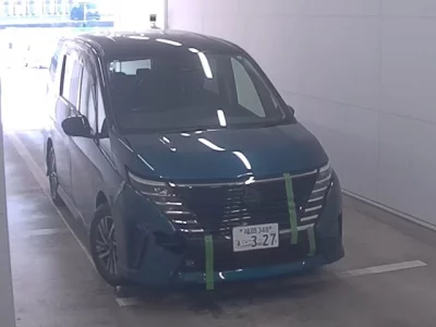 Nissan SERENA  с аукциона в Японии