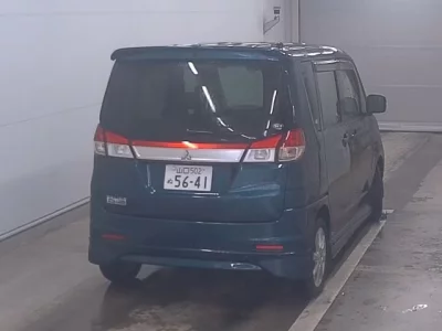 Mitsubishi DELICA D2