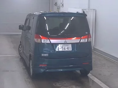 Mitsubishi DELICA D2