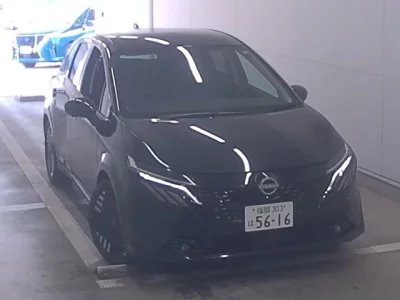 Nissan AURA