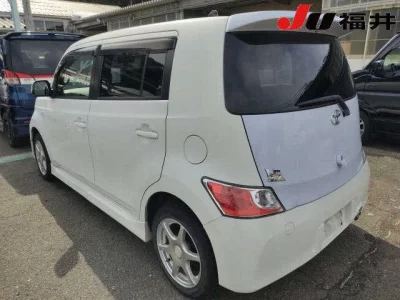 Toyota BB  с аукциона в Японии