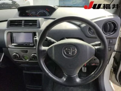 Toyota BB  с аукциона в Японии