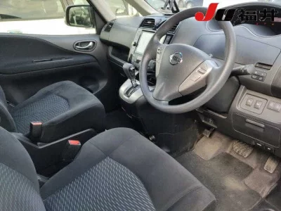 Nissan SERENA  с аукциона в Японии