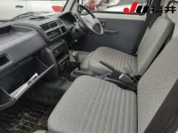 Daihatsu HIJET TRUCK лот № 4025 оценка 3  с аукциона в Японии 4