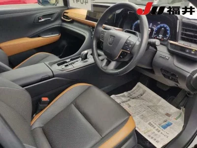 Toyota Crown Crossover