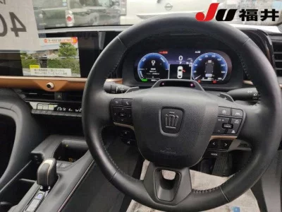 Toyota Crown Crossover