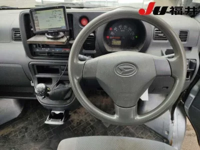 Daihatsu HIJET VAN  с аукциона в Японии