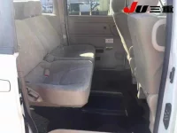 Nissan SERENA лот № 77 оценка 4  с аукциона в Японии 4