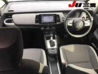 Honda FIT лот № 2053 оценка 4.5  с аукциона в Японии 7